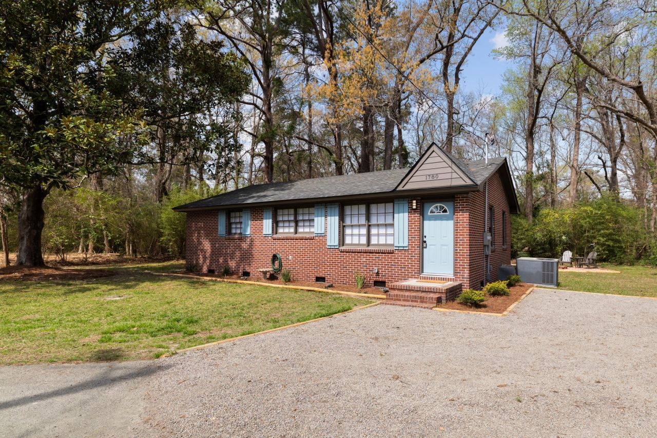 1780 Bevis Road Photo 1