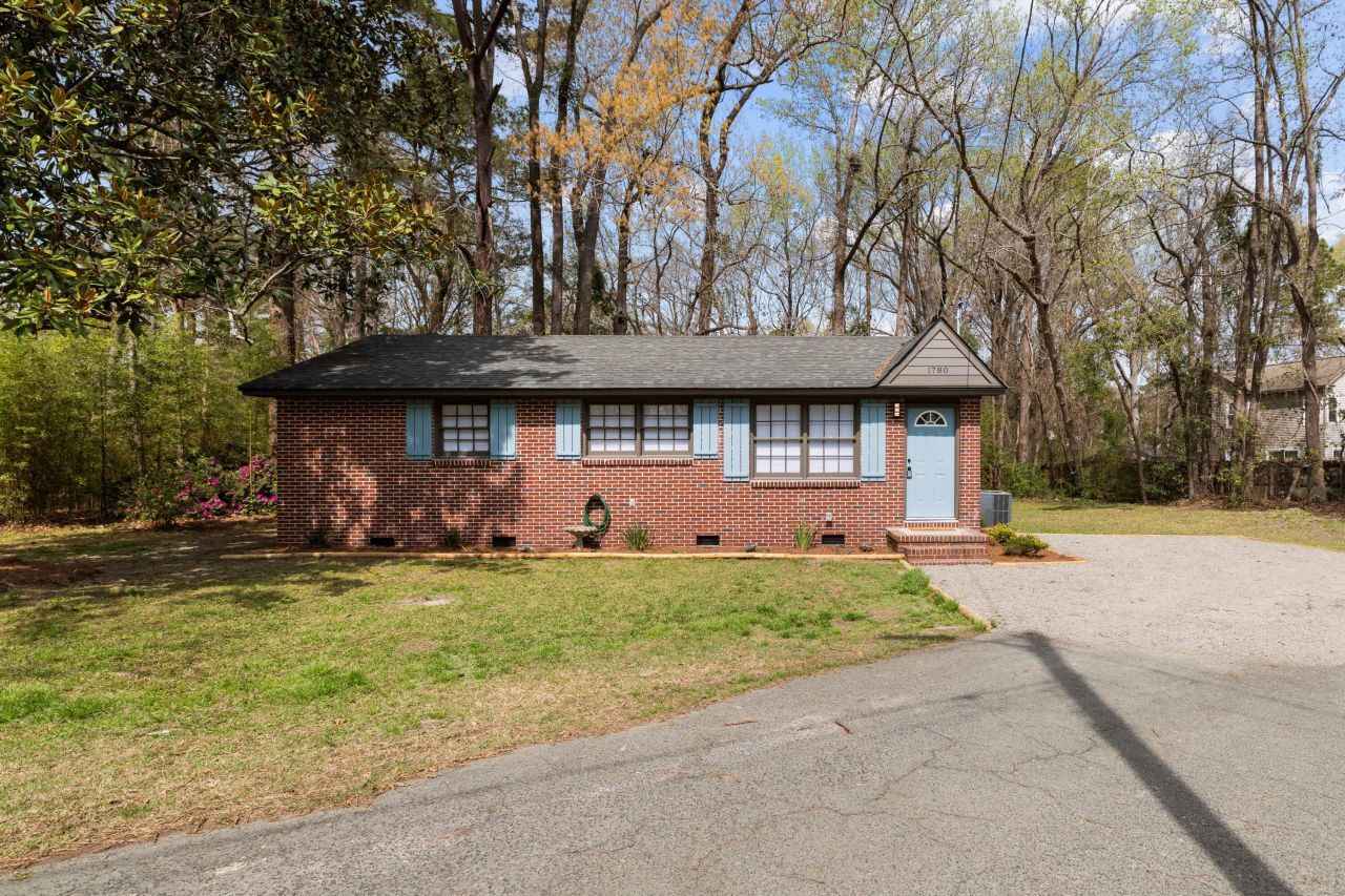 1780 Bevis Road Photo 2