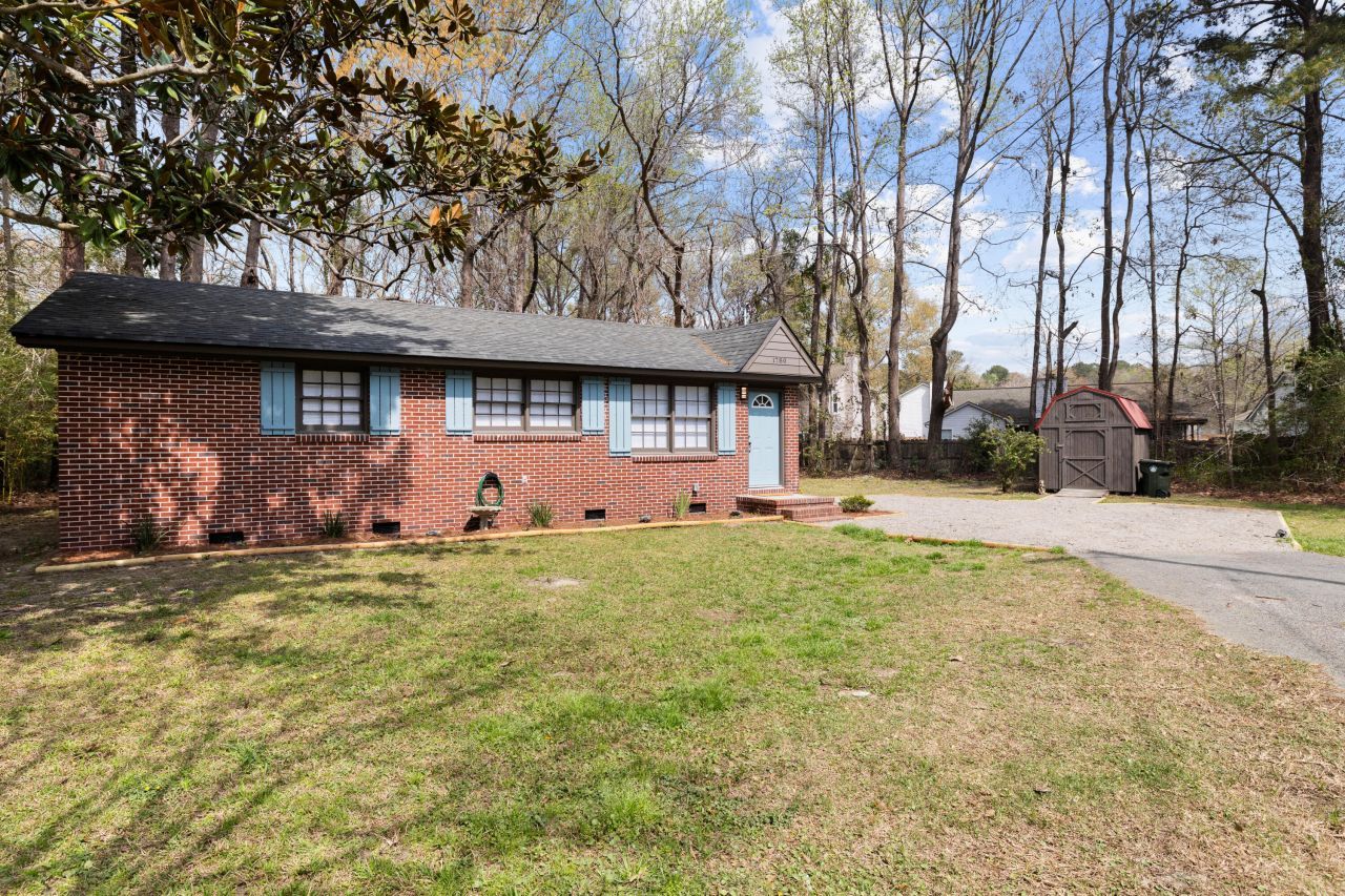 1780 Bevis Road Photo 5