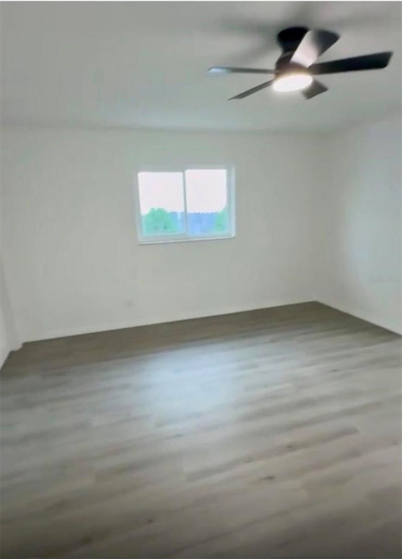 1827 Montana Avenue Ne, Saint Petersburg, FL 33703 Photo