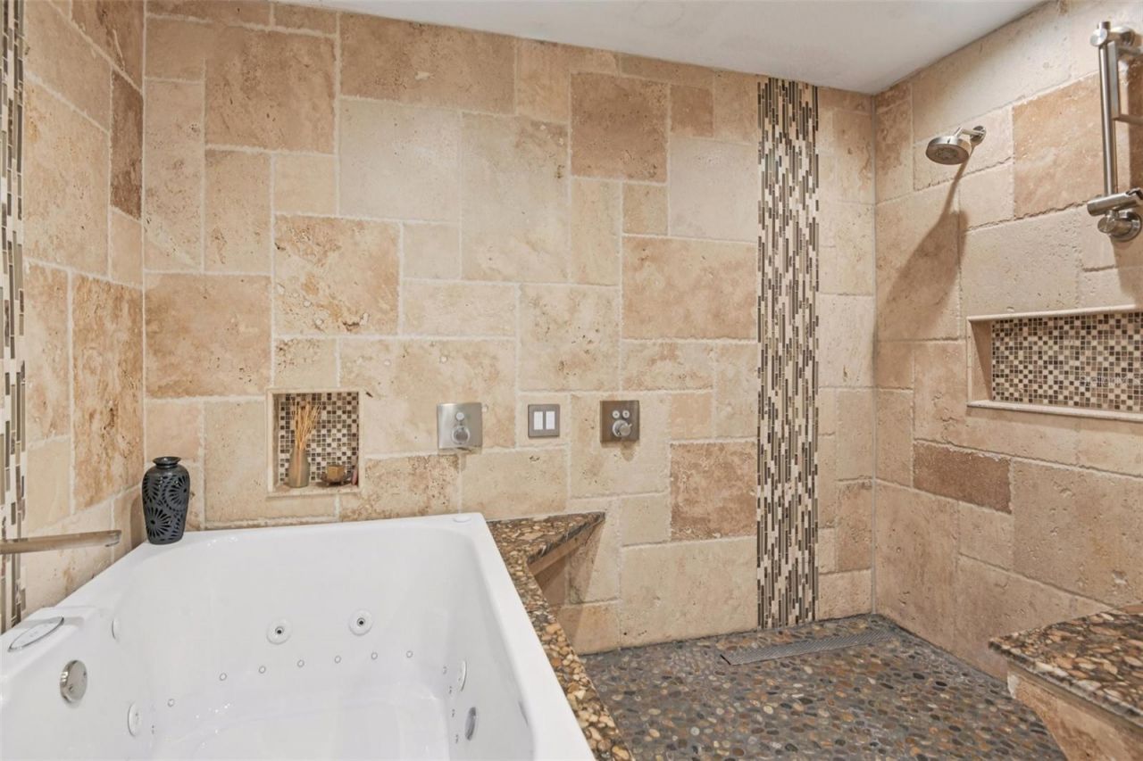 226 5th Avenue N, Unit 801, Saint Petersburg, FL 33701 Photo