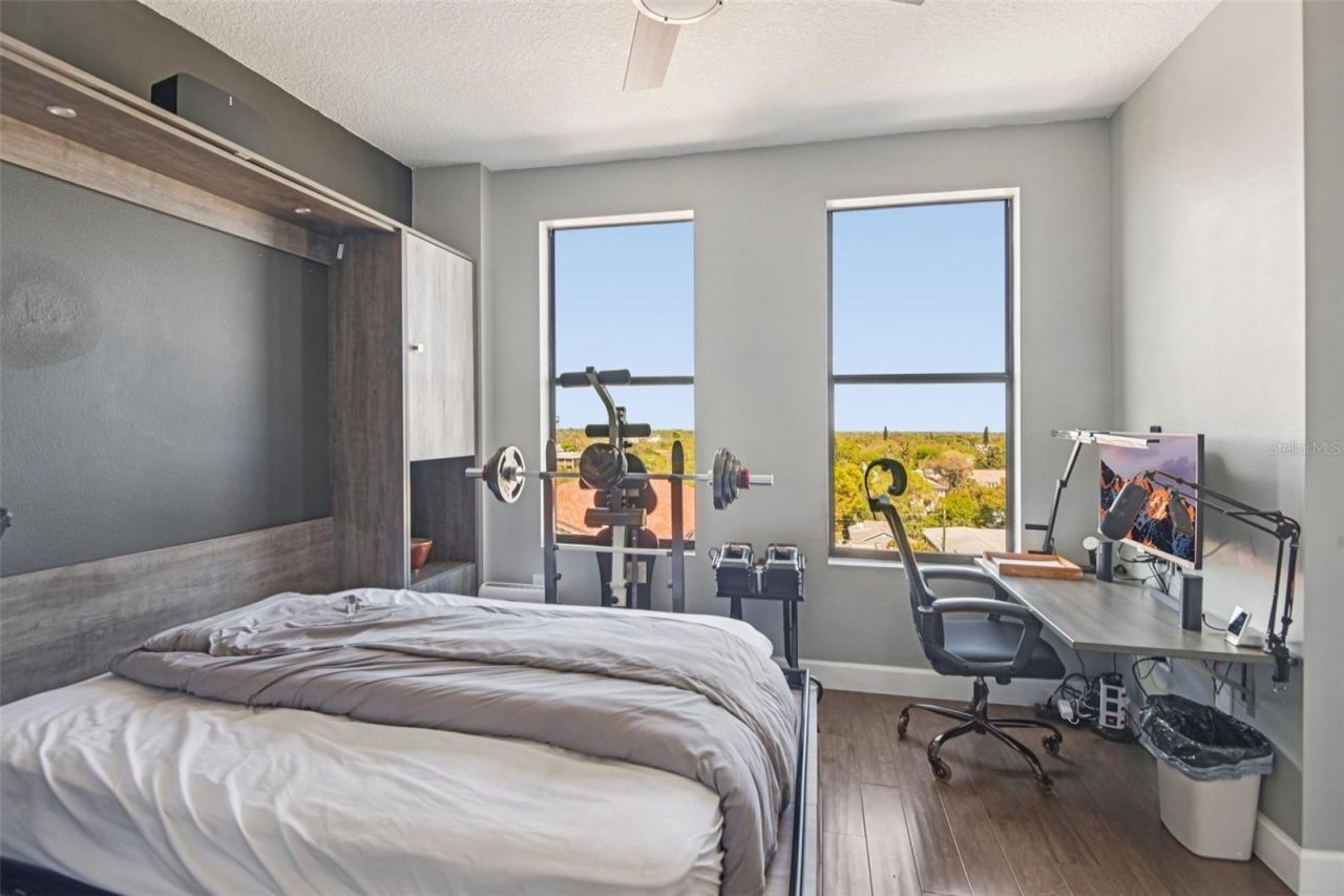 226 5th Avenue N, Unit 801, Saint Petersburg, FL 33701 Photo