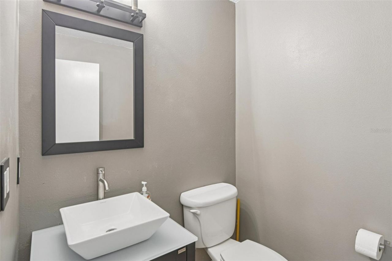 226 5th Avenue N, Unit 801, Saint Petersburg, FL 33701 Photo