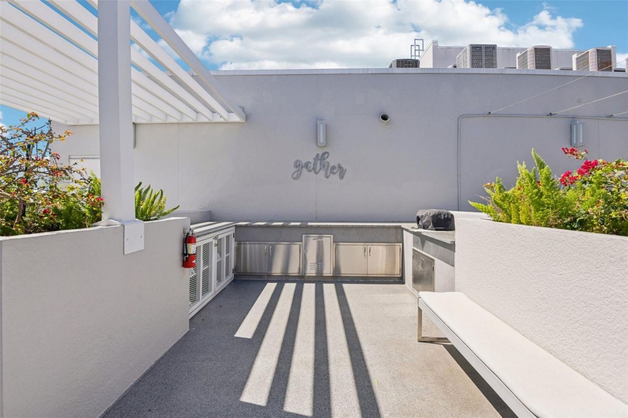 226 5th Avenue N, Unit 801, Saint Petersburg, FL 33701 Photo