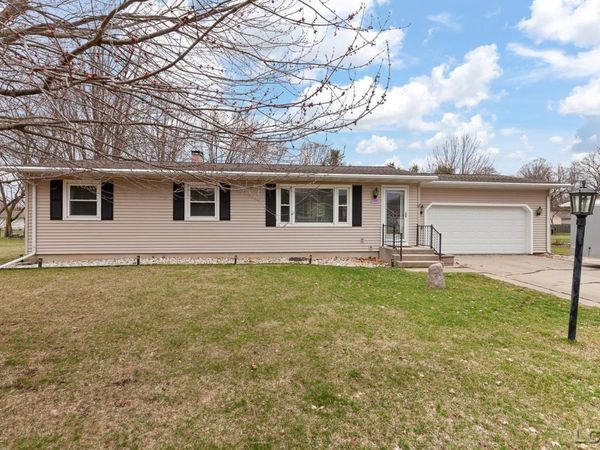 2634 Spielman , Adrian, MI 49221