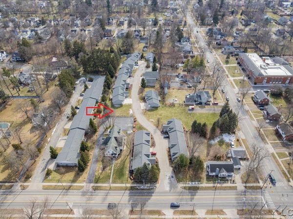 965 W Maumee , Adrian, MI 49221