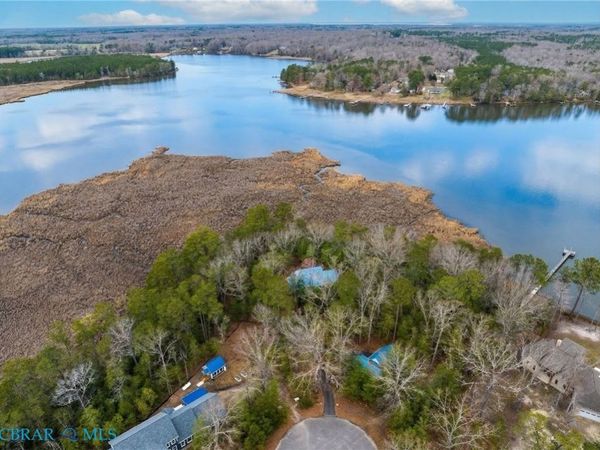 12410 Elizabeth Curtis Lane , Dutton, VA 23061