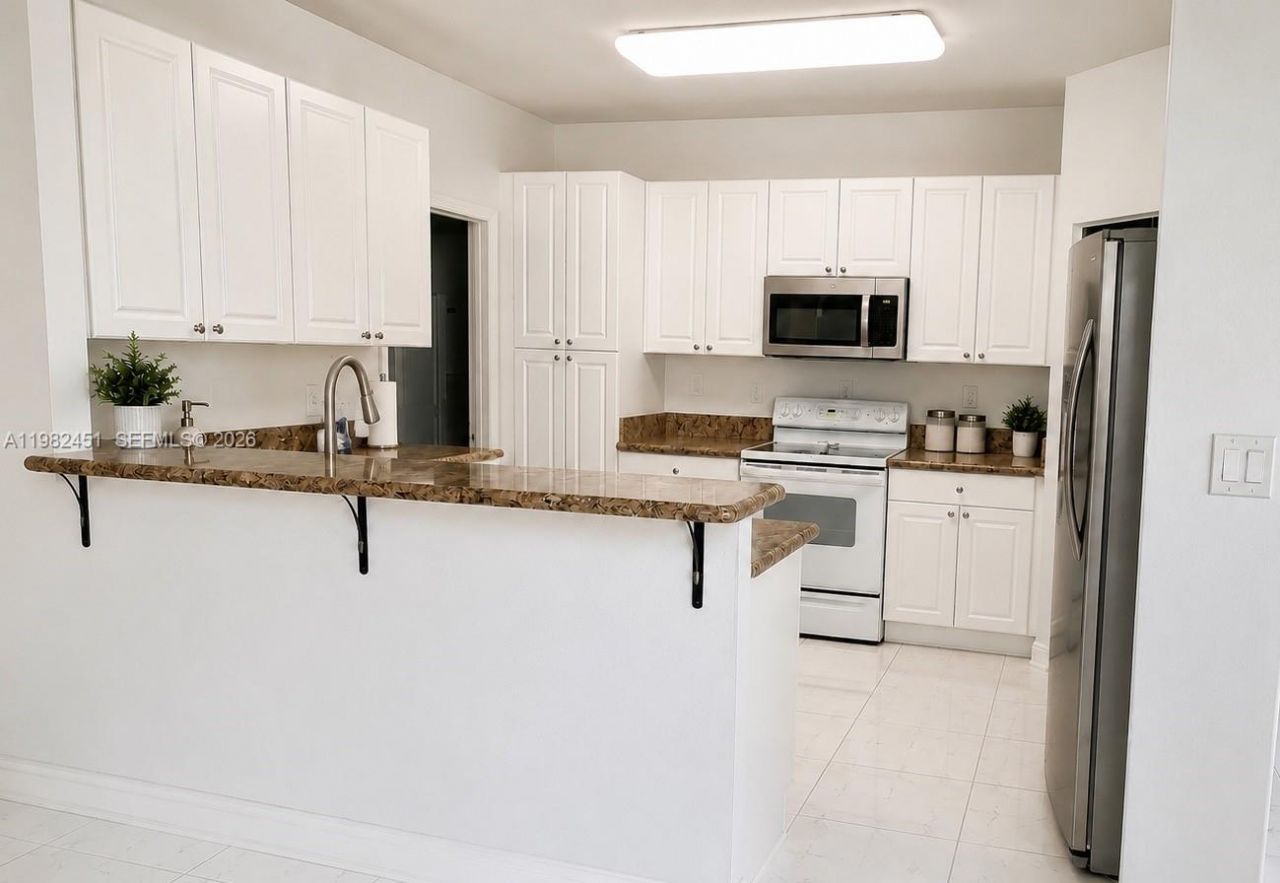 11210 NW 73rd Ter, Unit 11210, Doral, FL 33178 Photo