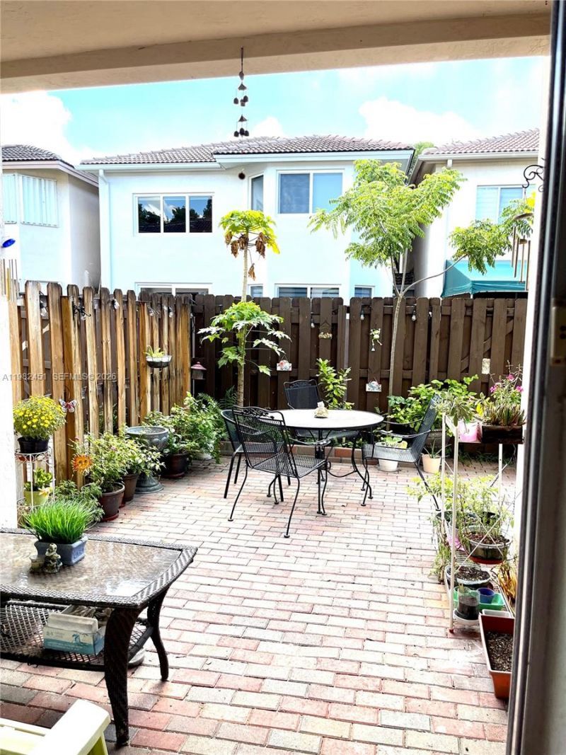 11210 NW 73rd Ter, Unit 11210, Doral, FL 33178 Photo