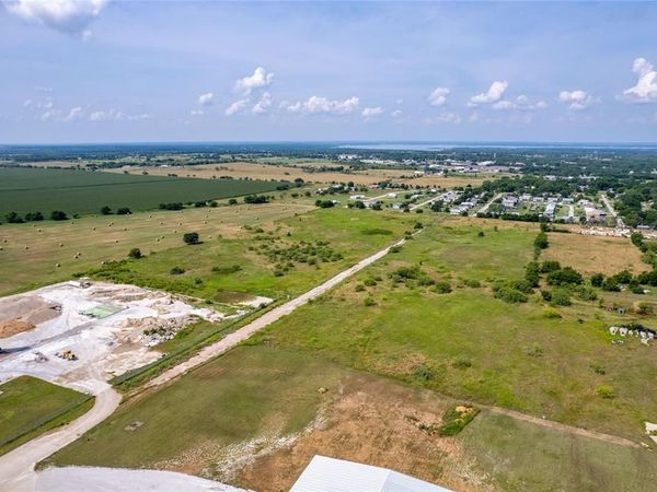 000 Sims Drive , Whitney, TX 76692