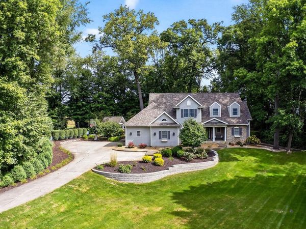 51774 Westwood Forest Court, South Bend, IN 46628