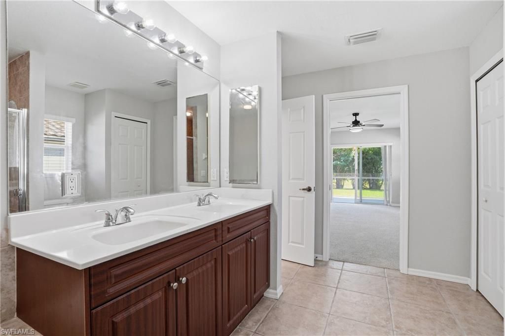 4222 NW 22nd St, Cape Coral, FL 33993 Photo