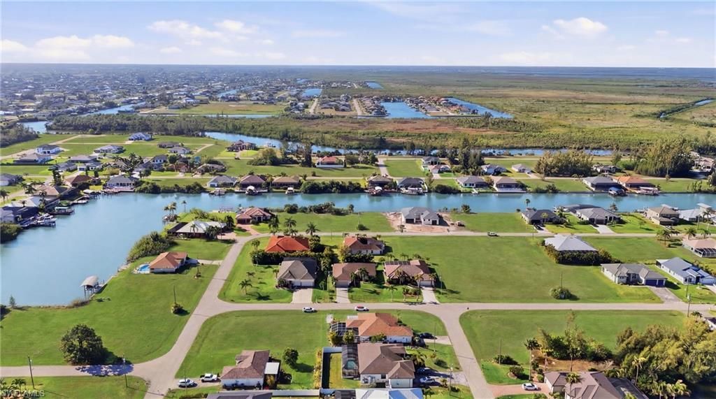 4222 NW 22nd St, Cape Coral, FL 33993 Photo