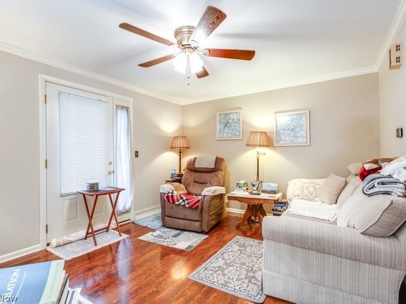 5981 Wiclif Street NE, Canton, OH 44721 Photo 12