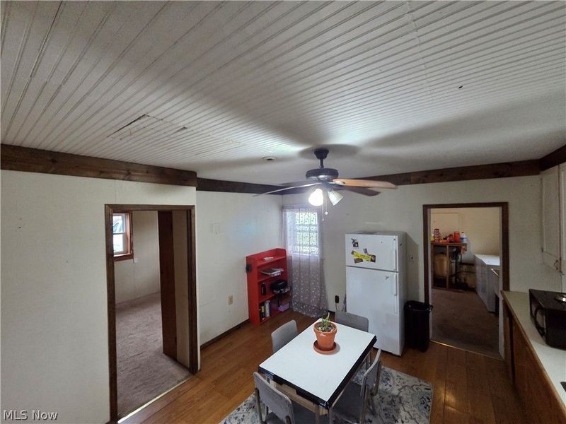 2410 Railroad Street, Newton Falls, OH 44444 Photo 10