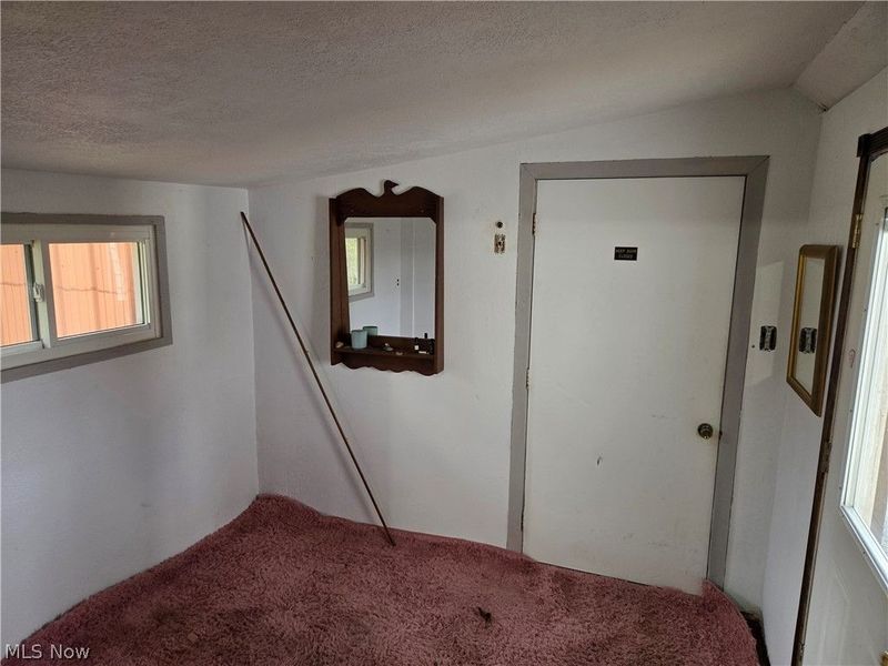 2410 Railroad Street, Newton Falls, OH 44444 Photo 15