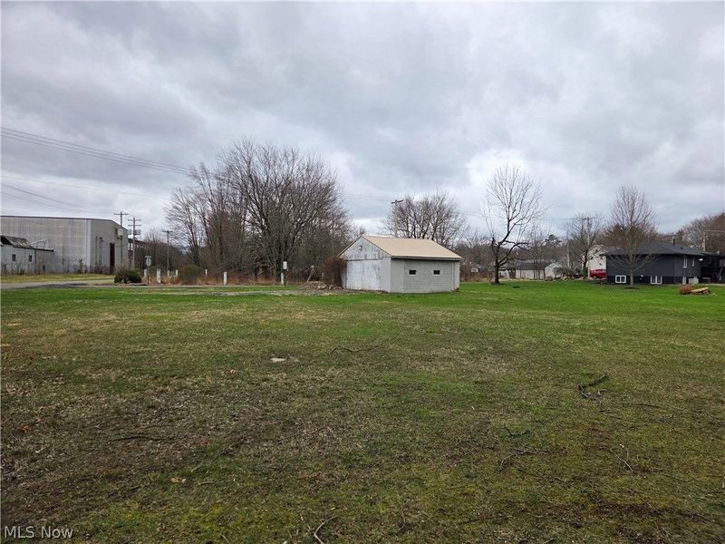 2410 Railroad Street, Newton Falls, OH 44444 Photo 7