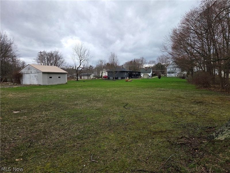 2410 Railroad Street, Newton Falls, OH 44444 Photo 8