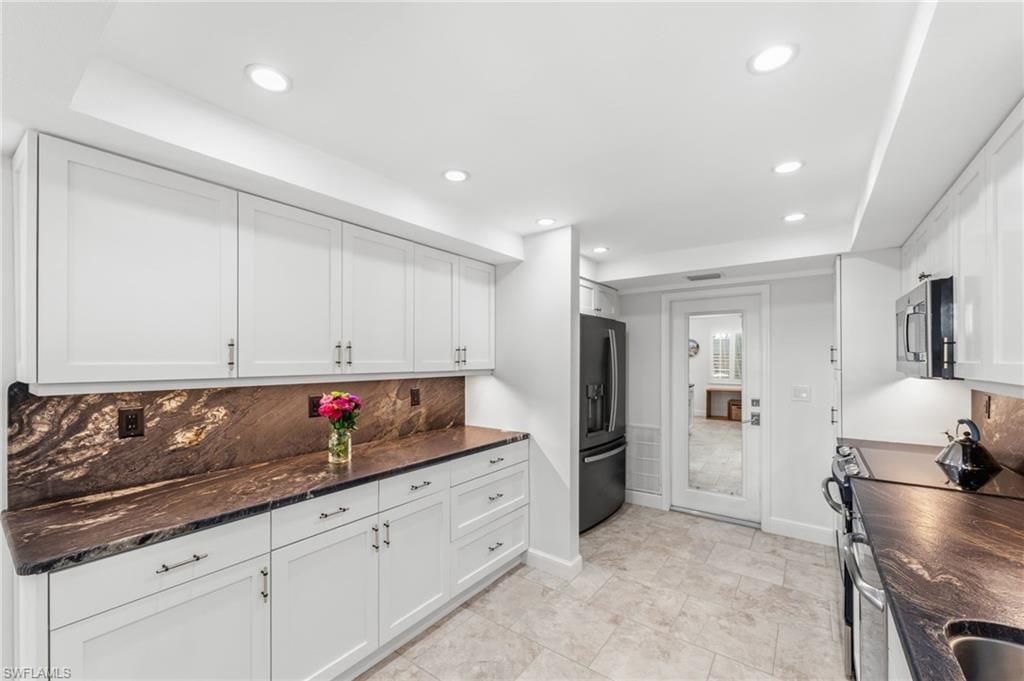 4772 West Blvd, Unit E102, Naples, FL 34103 Photo