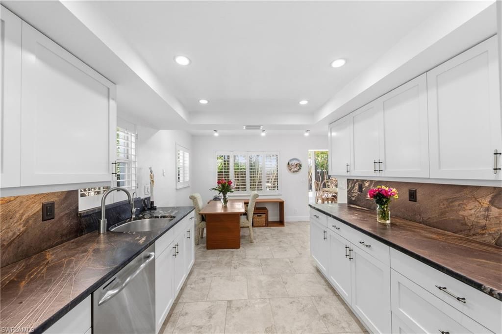 4772 West Blvd, Unit E102, Naples, FL 34103 Photo