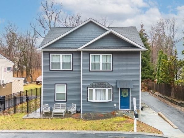 9 Apache Trail, Rockaway, NJ 07866