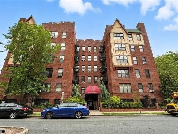 5 Pomona Ave, Newark, NJ 07112