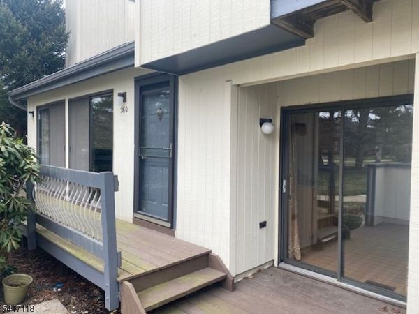 260 Crabtree Ct Ondo, Bernards, NJ 07920