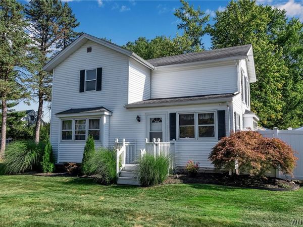 6889 Sand Hill Road , Akron, NY 14001