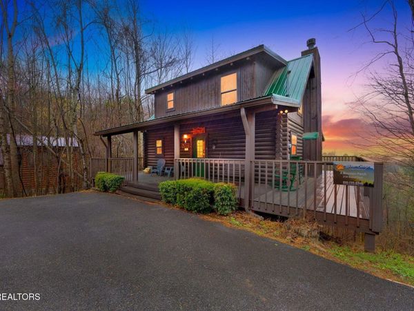 2134 Walnut Court, Sevierville, TN 37876