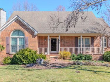 521 Ridgewater Court, Lexington, KY 40515