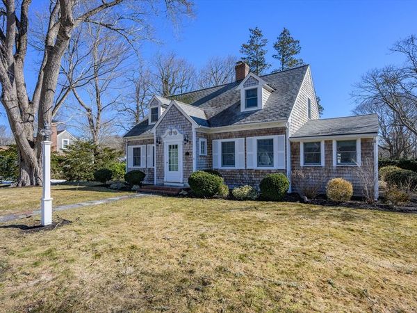 122 Park Ave, Barnstable, MA 02632