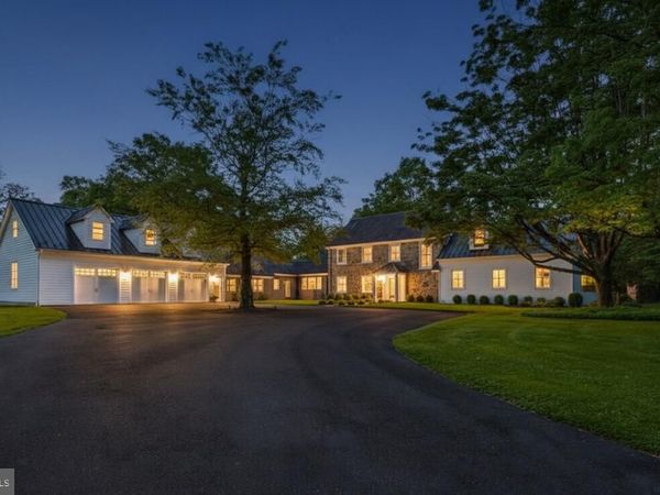 1803 APPLE TREE LN E, BETHLEHEM, PA 18015