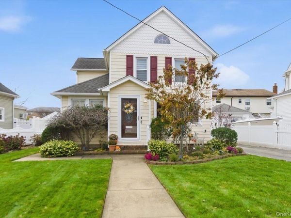 85 Spencer Avenue , Lynbrook, NY 11563