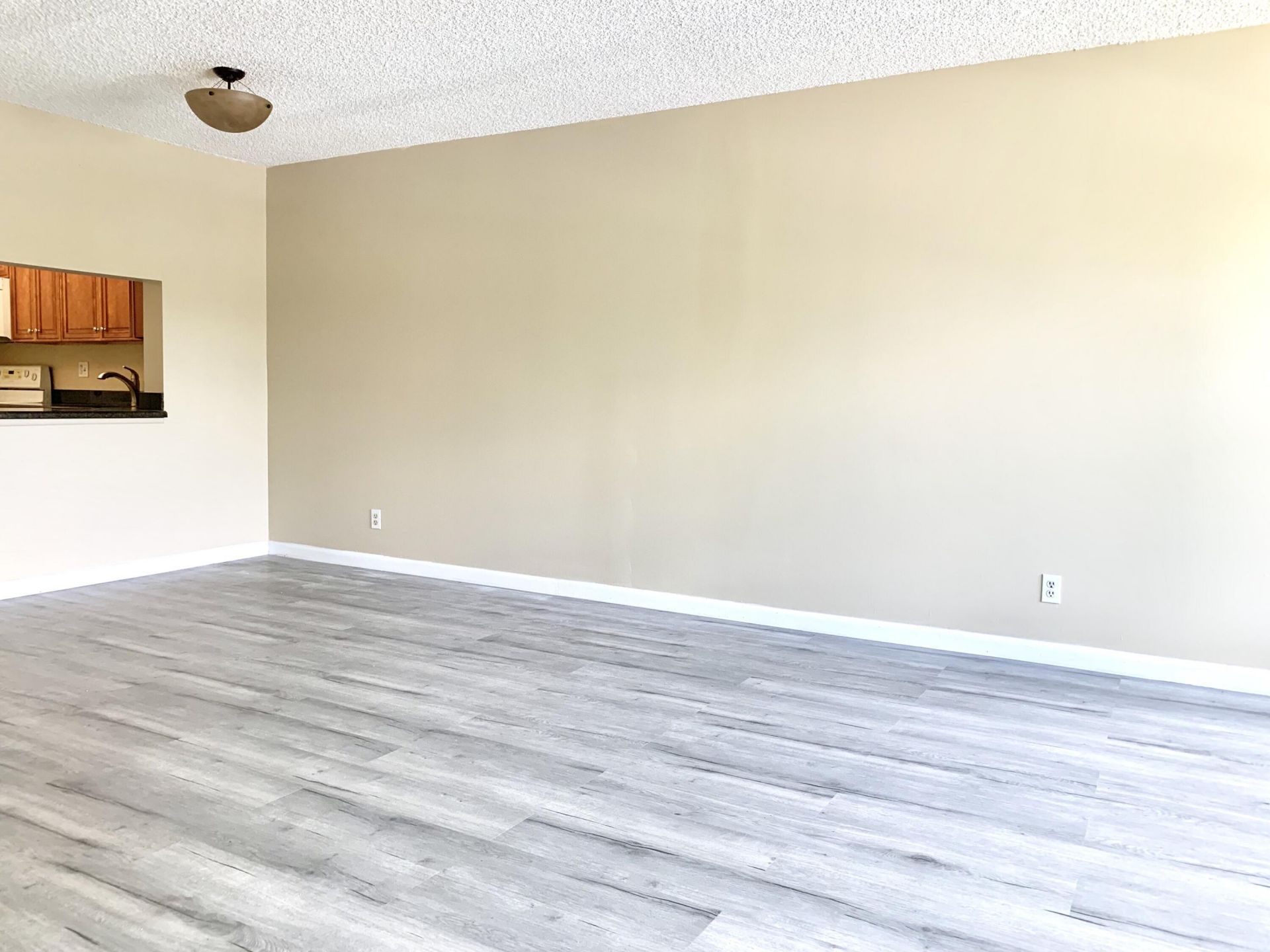 2312 S Cypress Bend Drive, Unit 209, Pompano Beach, FL 33069 Photo