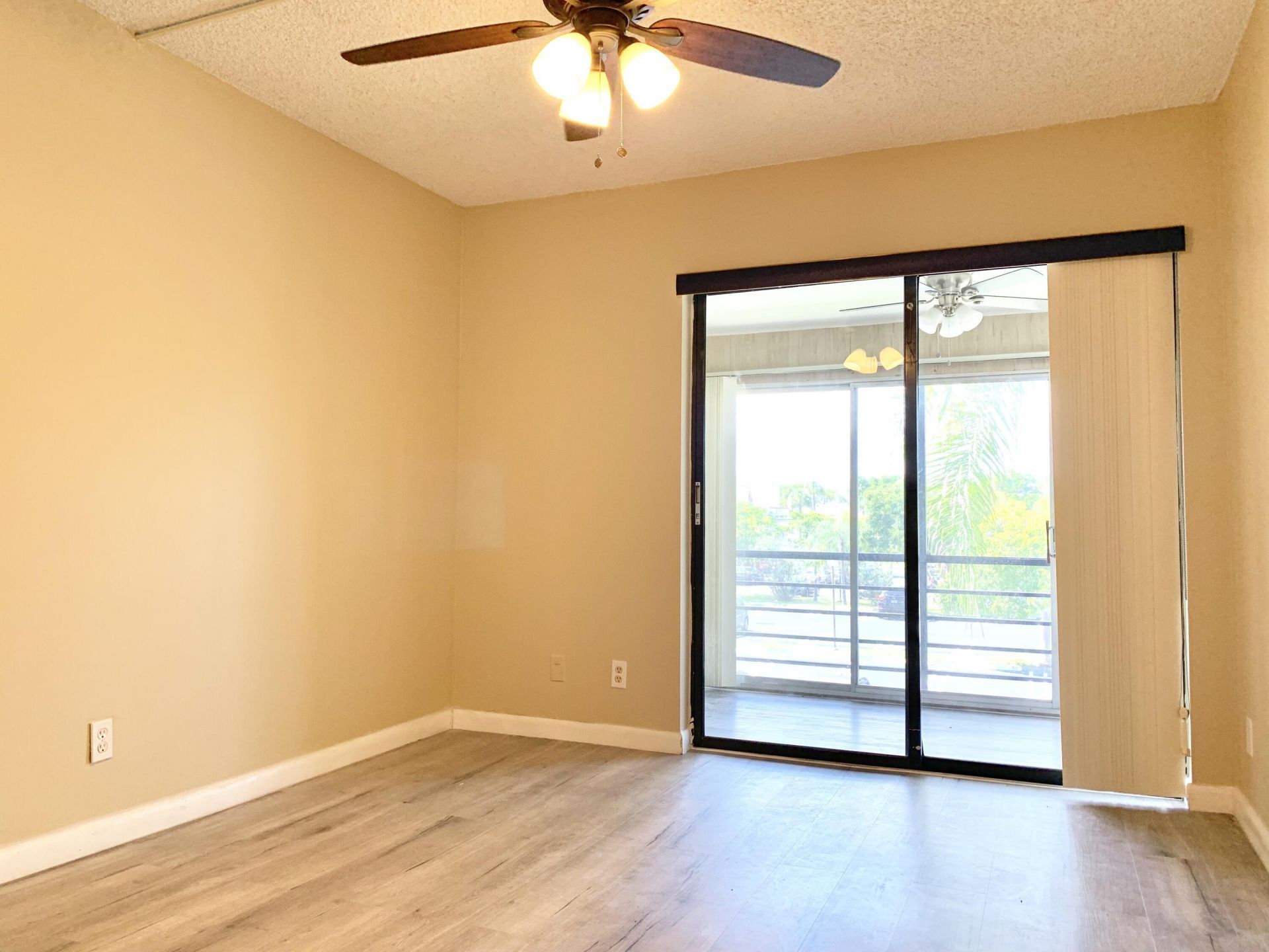 2312 S Cypress Bend Drive, Unit 209, Pompano Beach, FL 33069 Photo