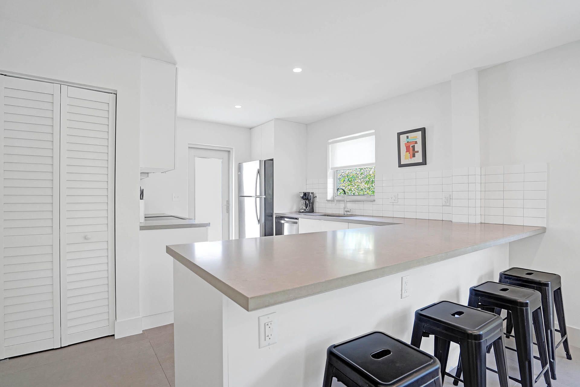 625 NE 13th Avenue, Unit 02, Fort Lauderdale, FL 33304 Photo