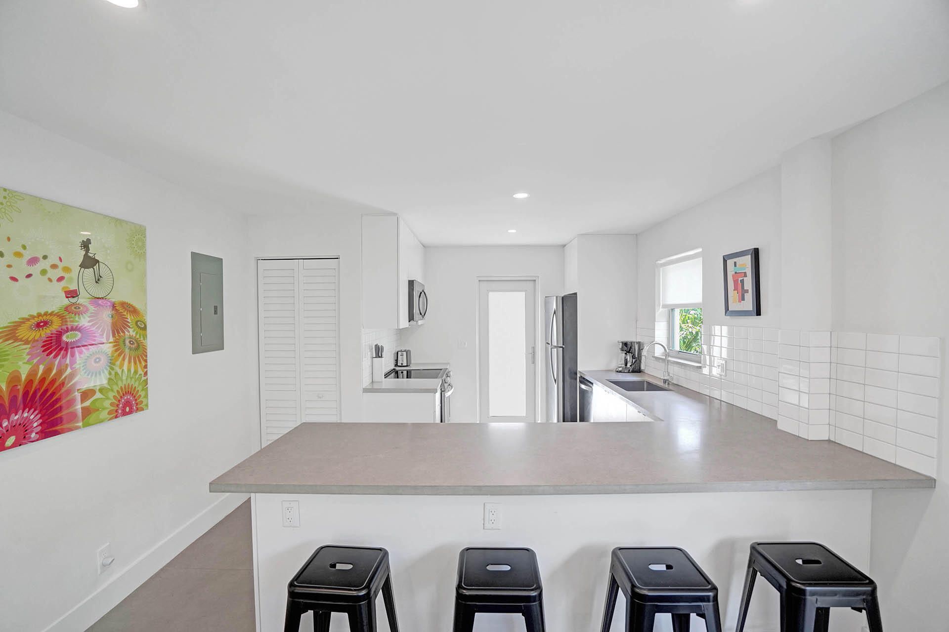 625 NE 13th Avenue, Unit 02, Fort Lauderdale, FL 33304 Photo