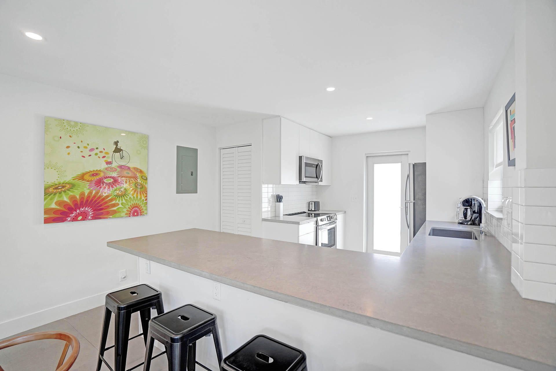 625 NE 13th Avenue, Unit 02, Fort Lauderdale, FL 33304 Photo