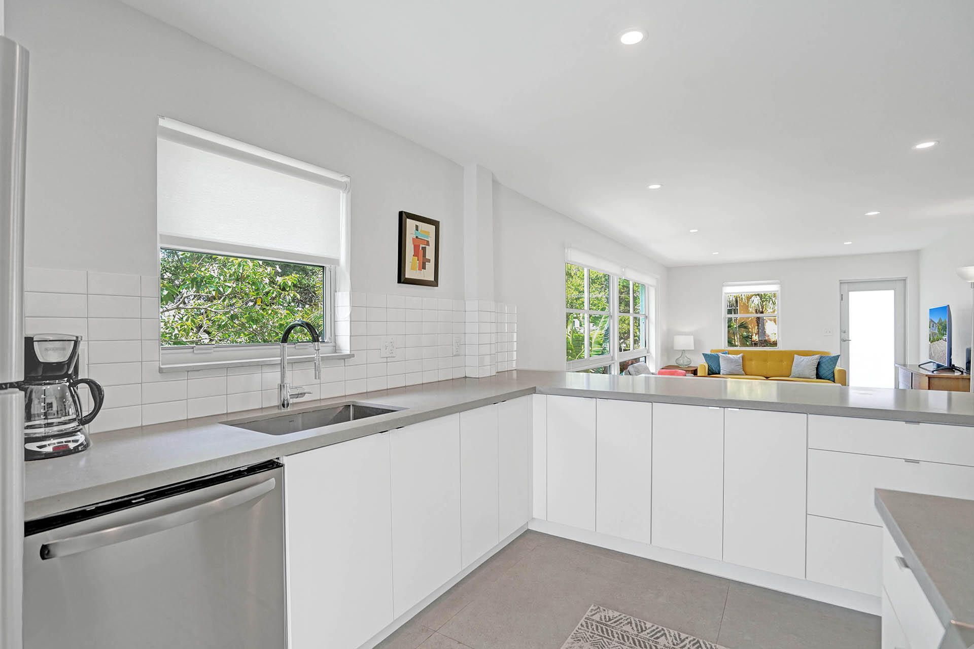 625 NE 13th Avenue, Unit 02, Fort Lauderdale, FL 33304 Photo