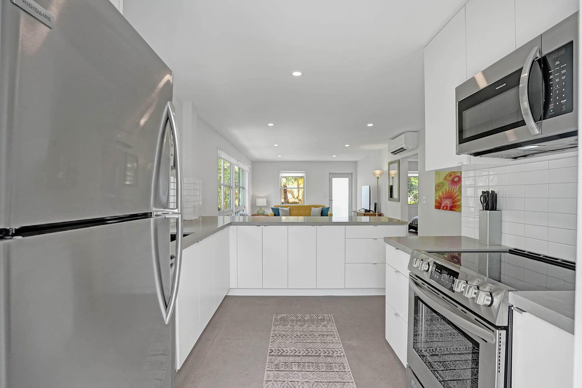 625 NE 13th Avenue, Unit 02, Fort Lauderdale, FL 33304 Photo