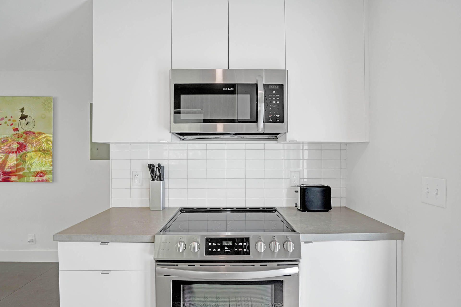 625 NE 13th Avenue, Unit 02, Fort Lauderdale, FL 33304 Photo