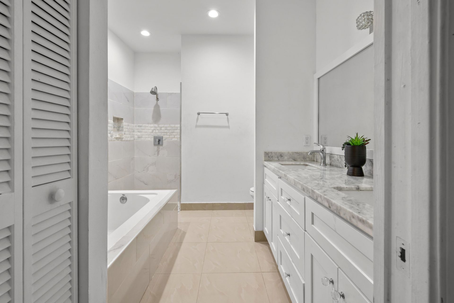 22675 Meridiana Drive, Boca Raton, FL 33433 Photo