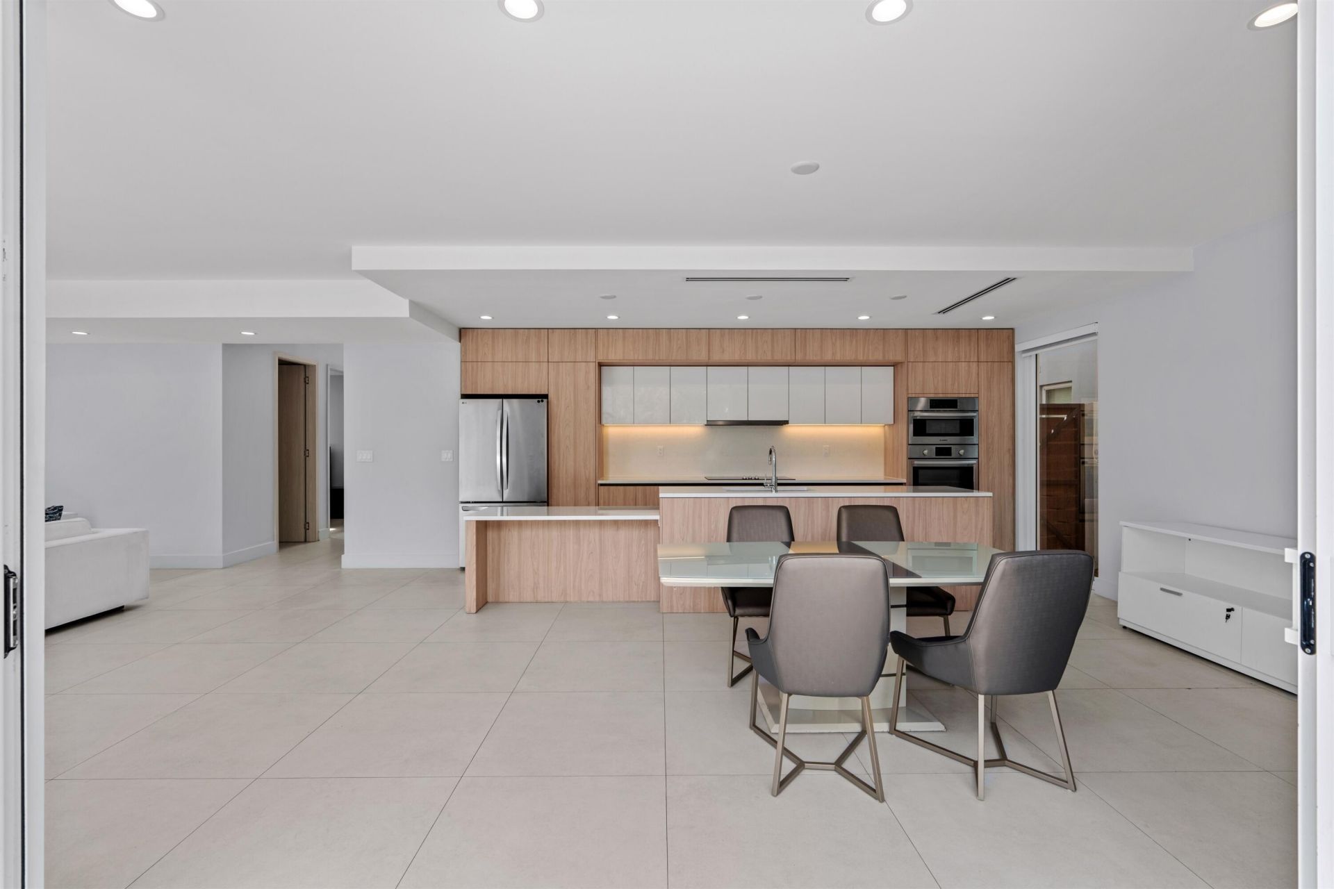 605 SW 12th Street, Fort Lauderdale, FL 33312 Photo