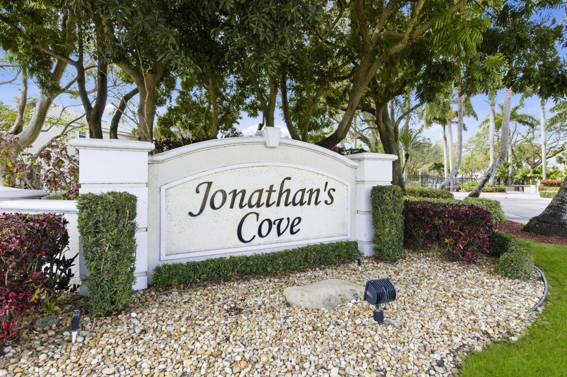 5072 Palmbrooke Circle, West Palm Beach, FL 33417 Photo