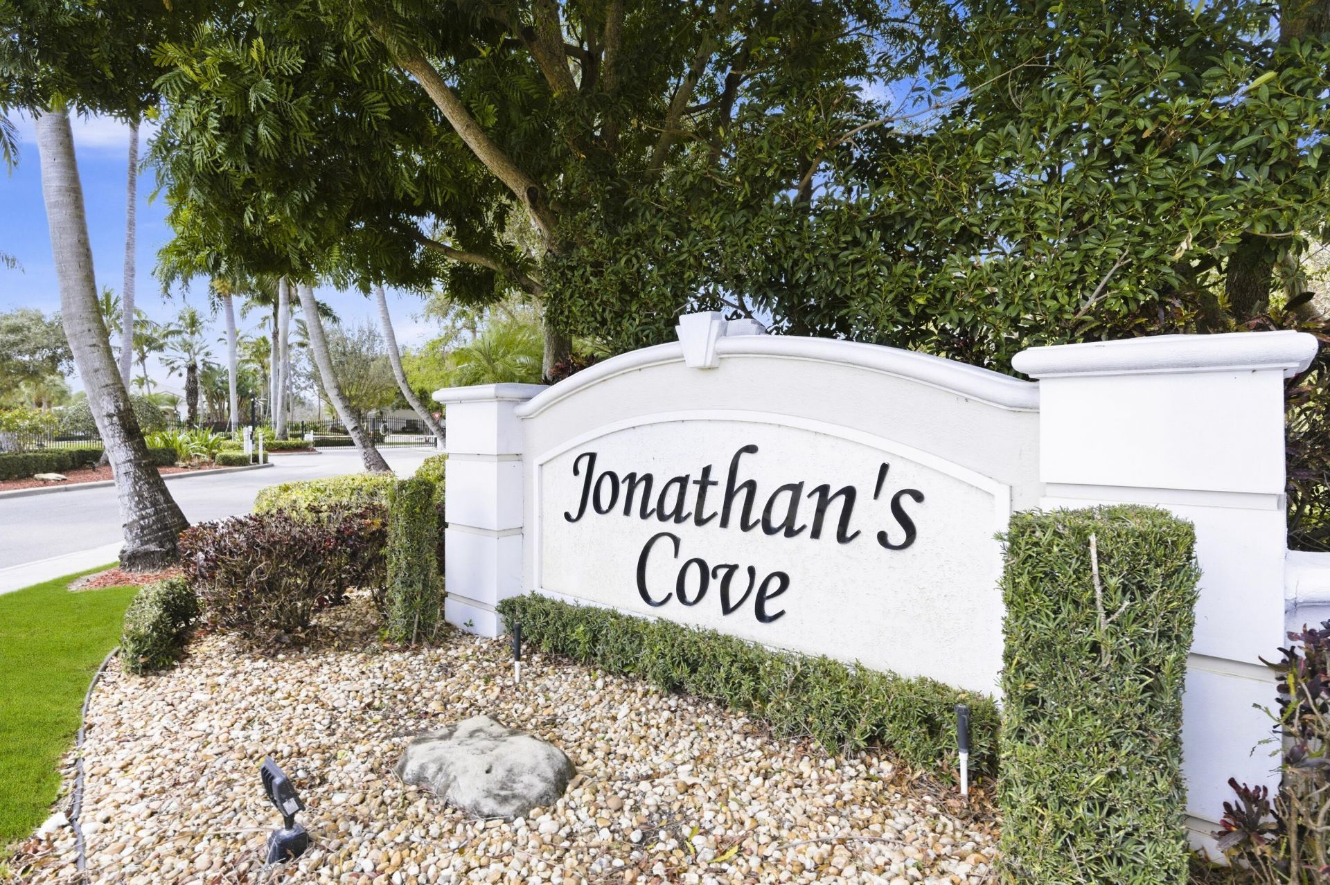 5072 Palmbrooke Circle, West Palm Beach, FL 33417 Photo