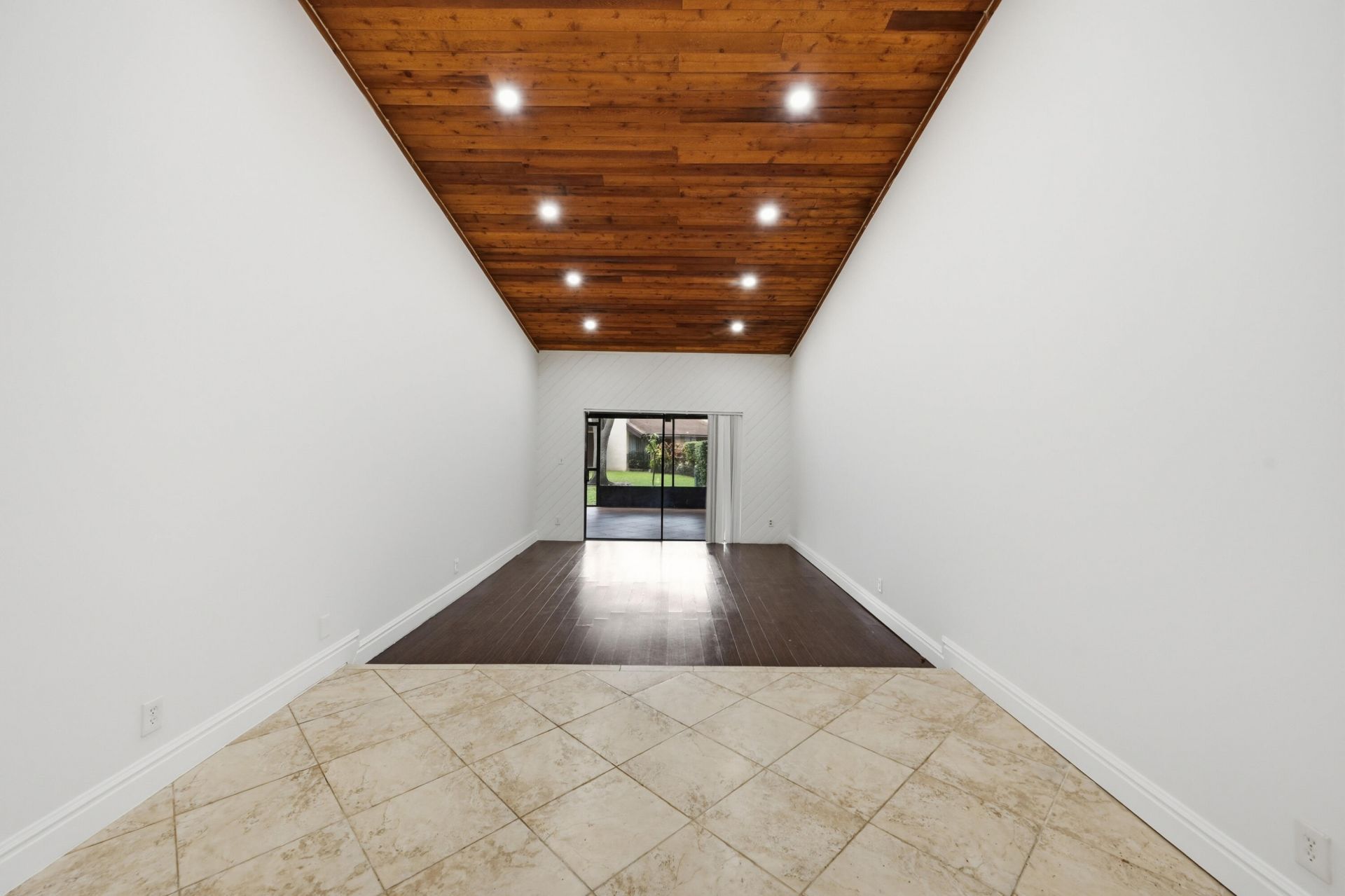 8336 NW 37th Place, Sunrise, FL 33351 Photo