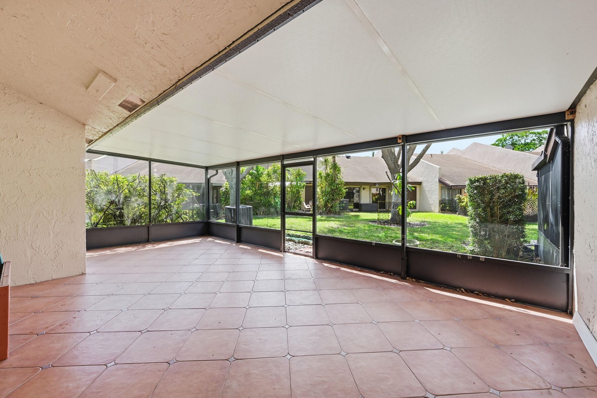 8336 NW 37th Place, Sunrise, FL 33351 Photo