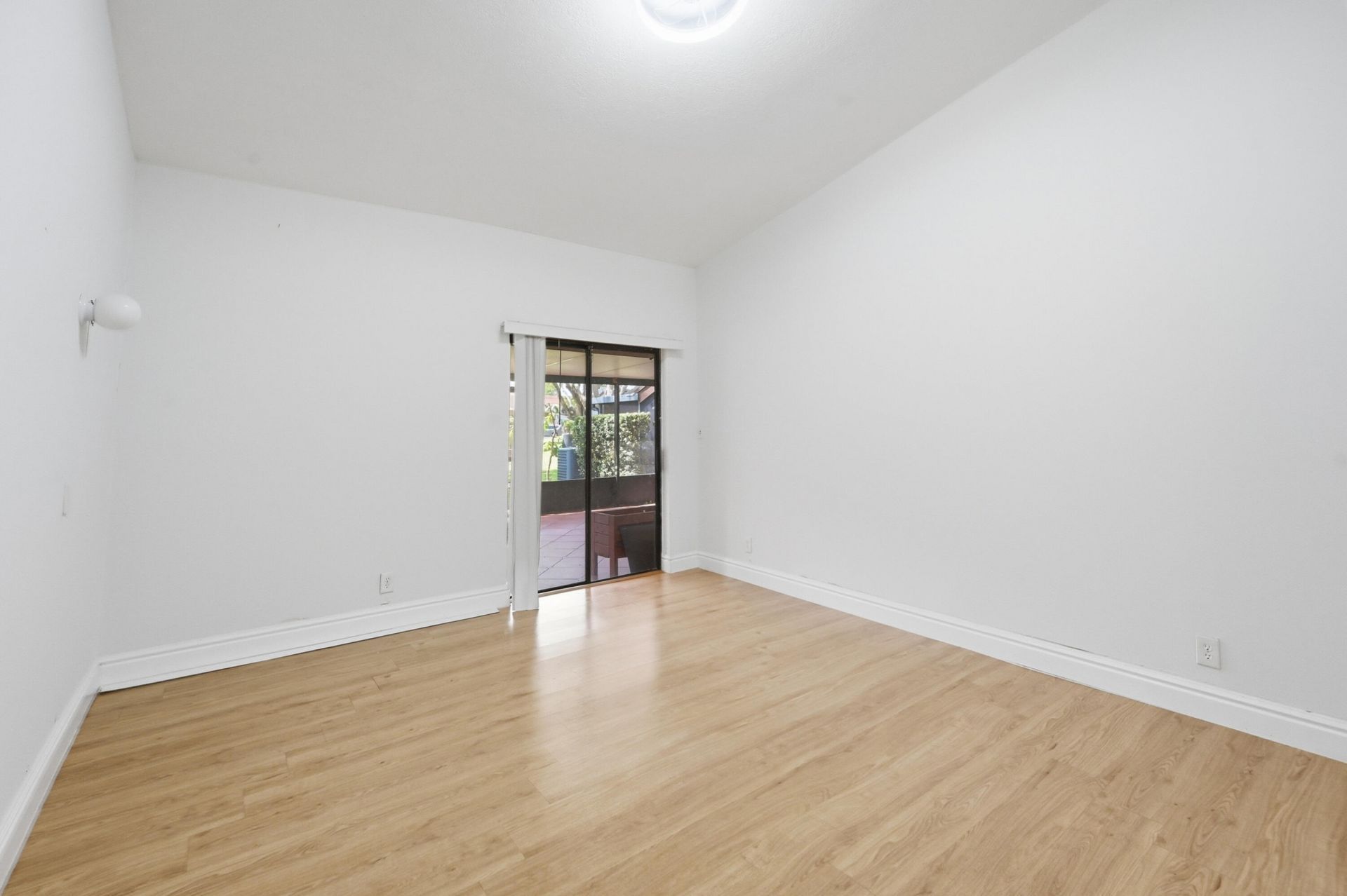 8336 NW 37th Place, Sunrise, FL 33351 Photo