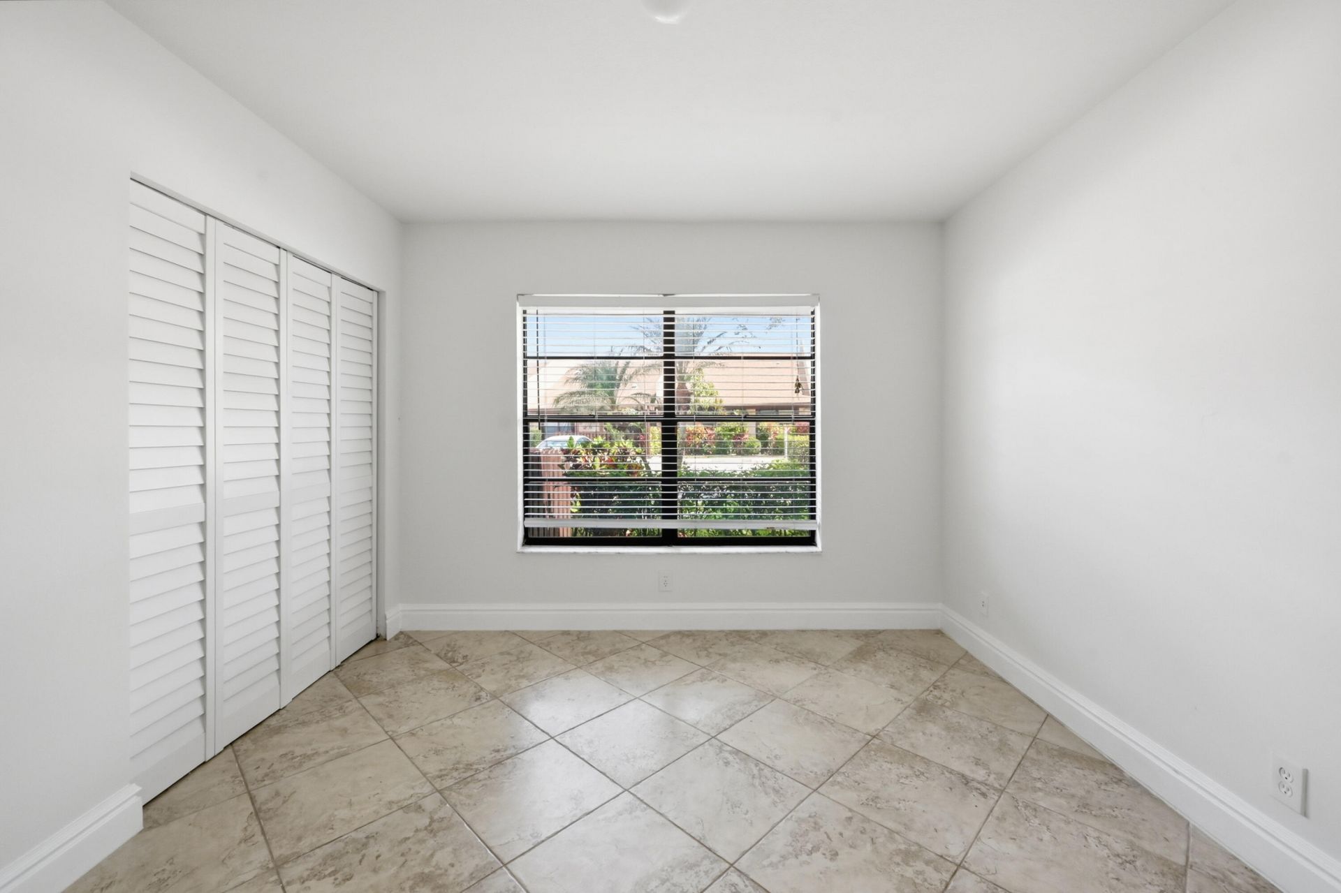 8336 NW 37th Place, Sunrise, FL 33351 Photo