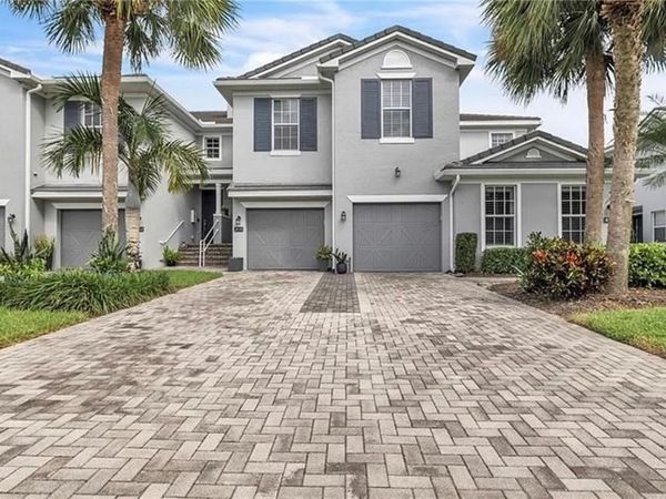 16571 Goldenrod LN, Unit 202, ALVA, FL 33920